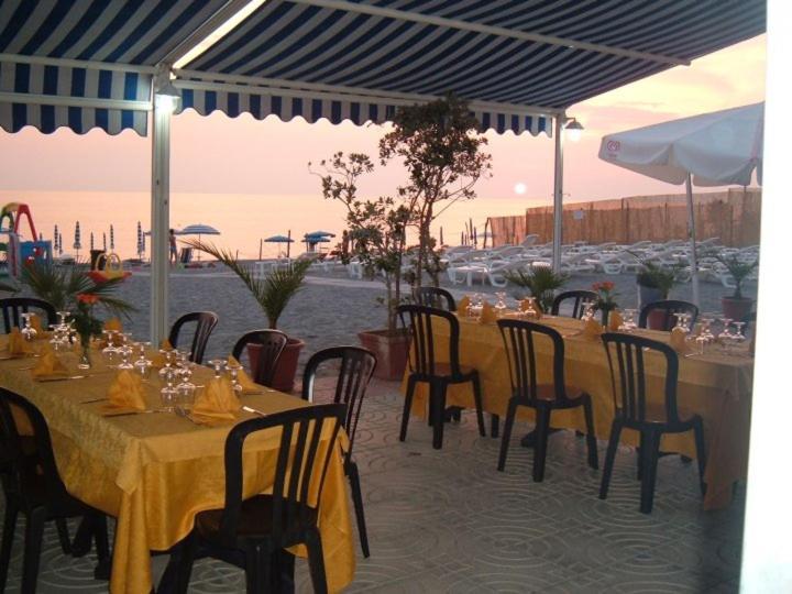 Hotel Il Castello Paola Exteriér fotografie